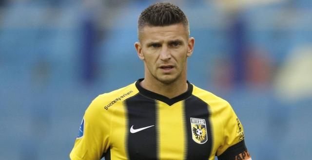 在商业赞助 在商业赞助