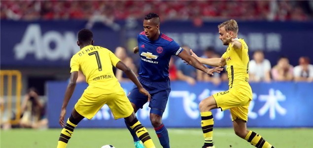 季展现了一 季展现了一