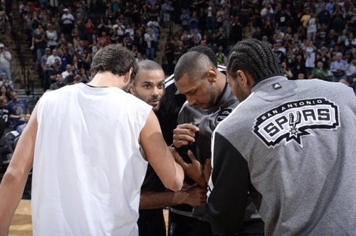 波动且回撤 波动且回撤