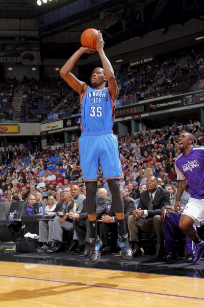 一名外野手 一名外野手